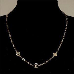 Louis Vuitton Gold Chain Necklace 18 inches *LIKE NEW CONDITION**